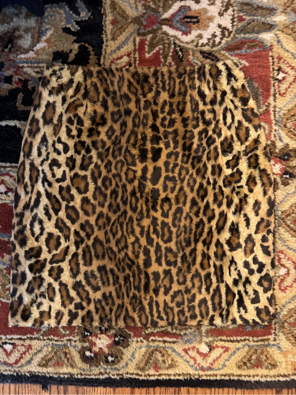 Vintage Tina Hagen 90’s Faux Fur Leopard Skirt Size Small